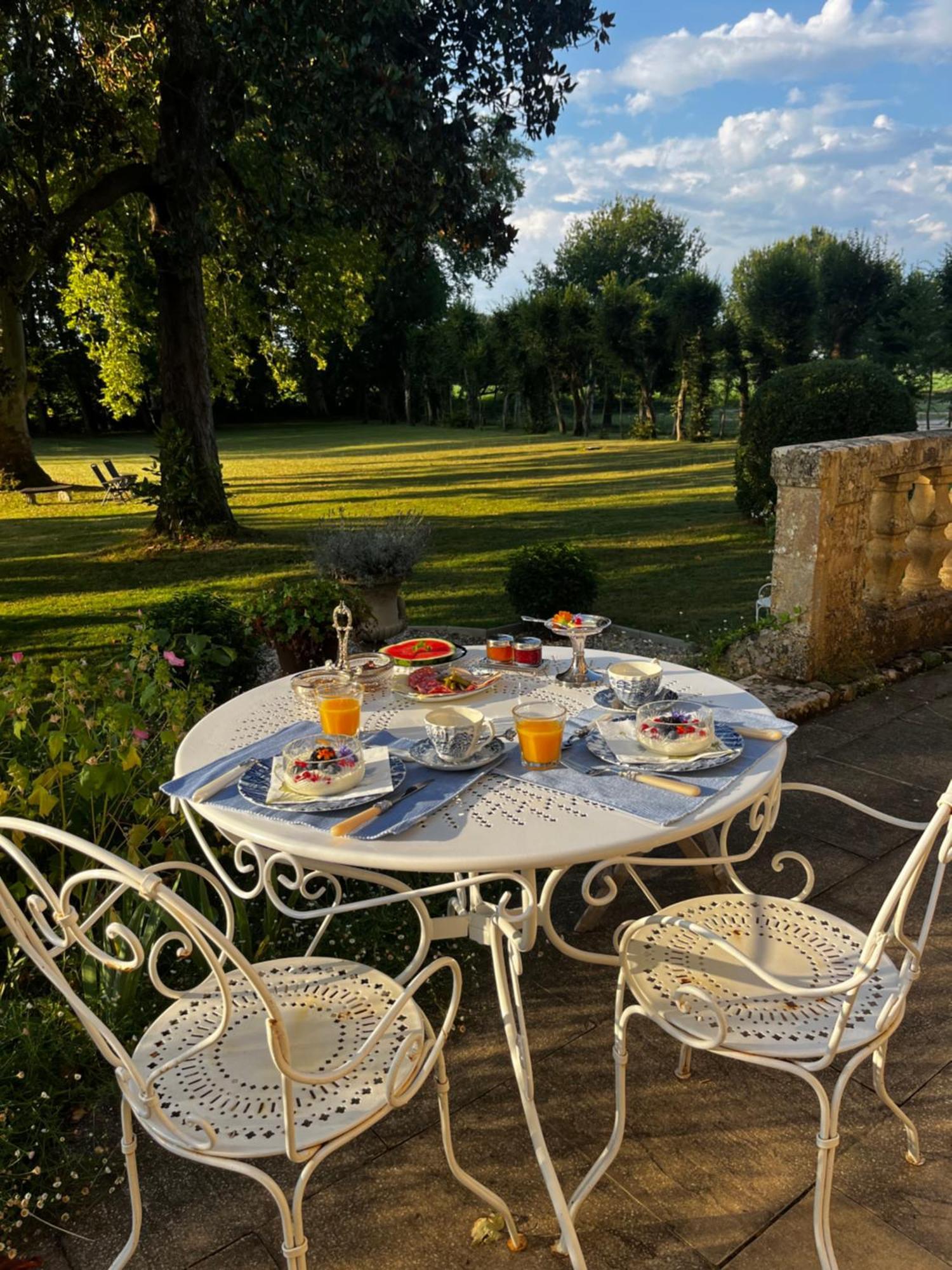 Le Bouquet Bleu Bed And Breakfast Siorac-en-Périgord Exteriér fotografie